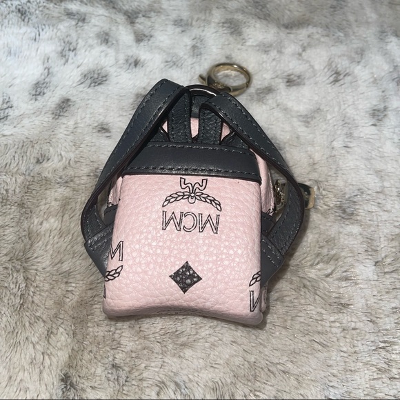 SOLD SOLD SOLD !! Authentic MCM mini backpack charm - Picture 3 of 11